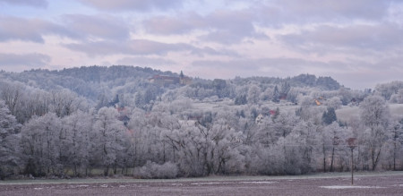 Zima pod Hrubou Skálou